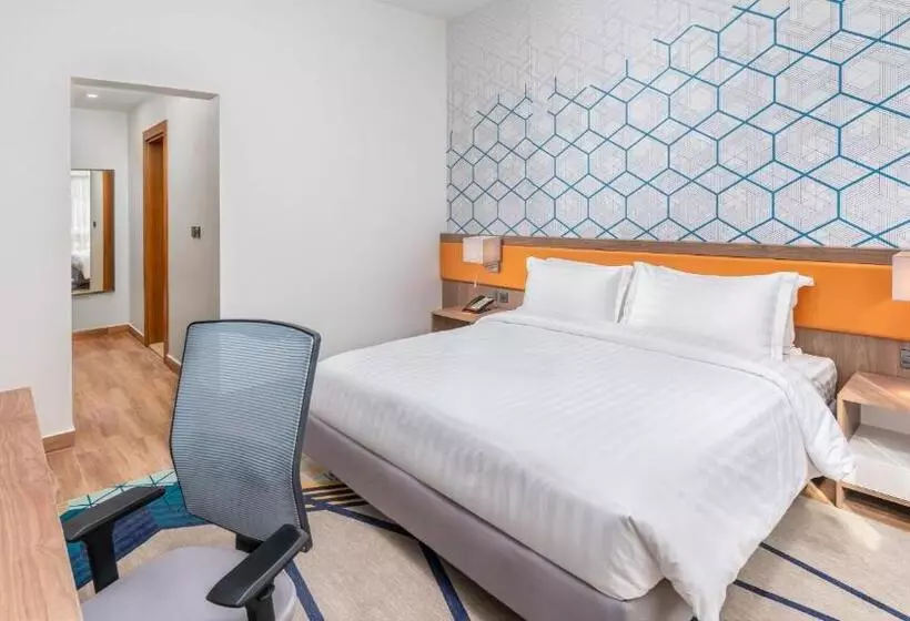 سوئیت برای معلولان, Holiday Inn Tabuk, An Ihg