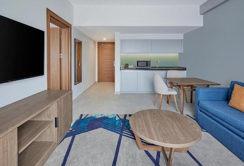 سوئیت برای معلولان, Holiday Inn Tabuk, An Ihg