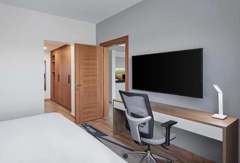 سوئیت برای معلولان, Holiday Inn Tabuk, An Ihg
