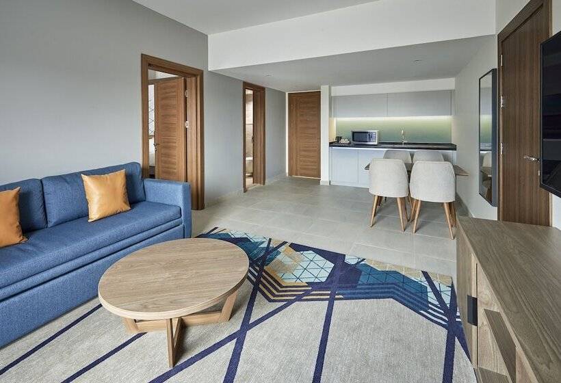 سوئیت برای معلولان, Holiday Inn Tabuk, An Ihg