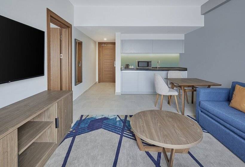 سوئیت برای معلولان, Holiday Inn Tabuk, An Ihg
