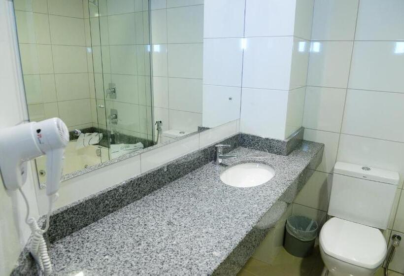 חדר דלוקס, Imigrantes