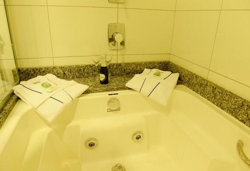 חדר דלוקס, Imigrantes