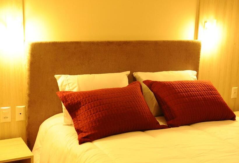 חדר דלוקס, Imigrantes