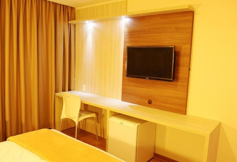 חדר דלוקס, Imigrantes