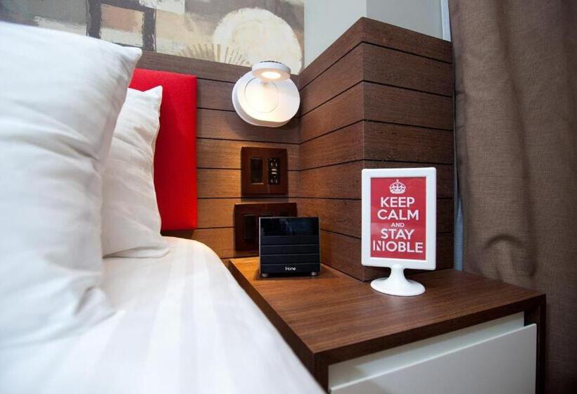 스탠다드 룸 킹사이즈 침대, Nobleden