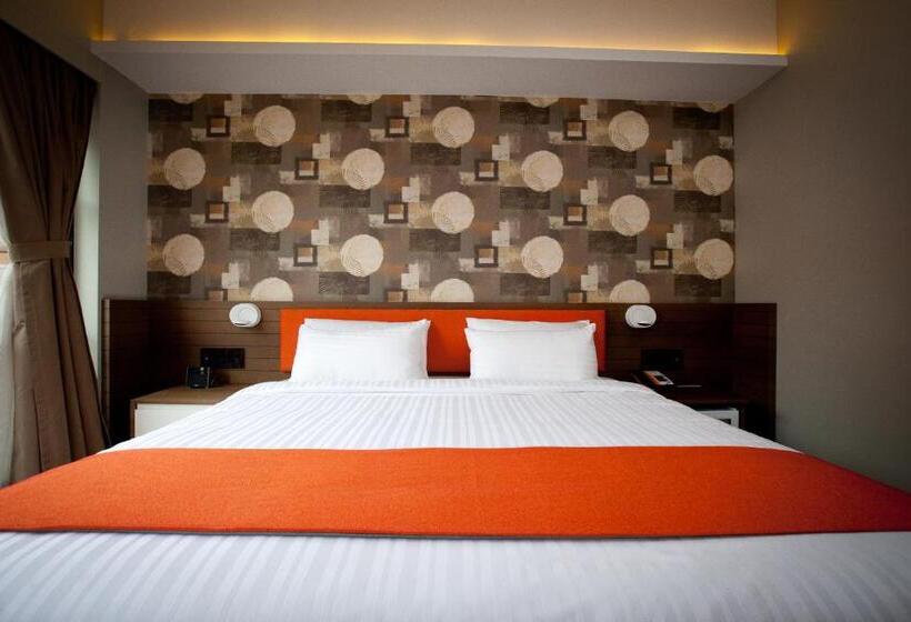 펜트하우스 룸, Nobleden