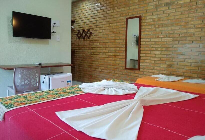 套房带泳池景, Pousada Porto Do Colibri