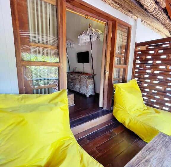 Вилла 1 Спальня Вид на Сад, Samba Villas Beachfront View