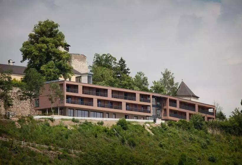 اتاق استاندارد چهار تخته, Schatz.kammer Burg Kreuzen