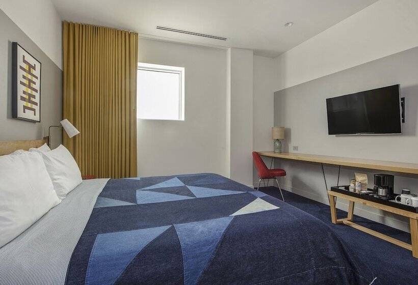 חדר דלוקס, The Durham