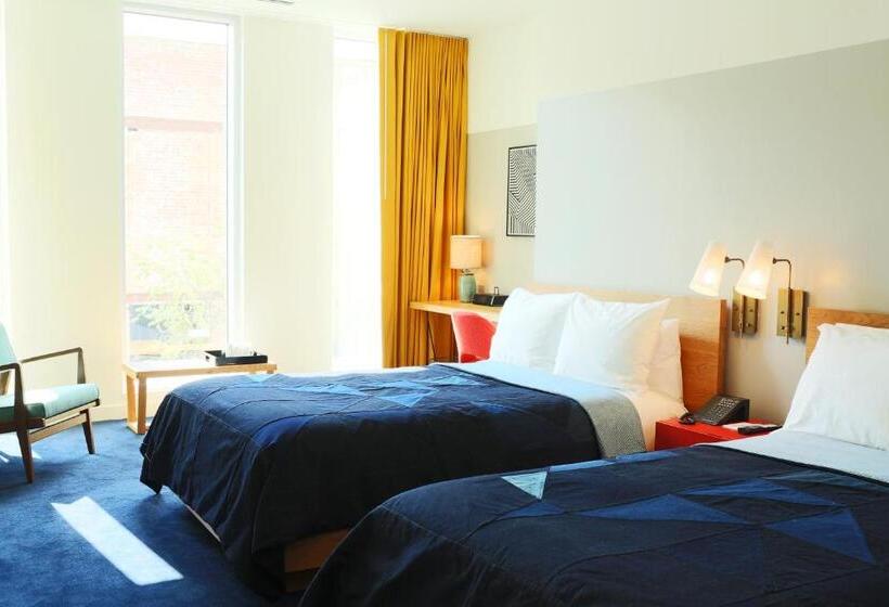 חדר סופריור, The Durham