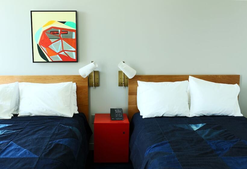 חדר סופריור, The Durham