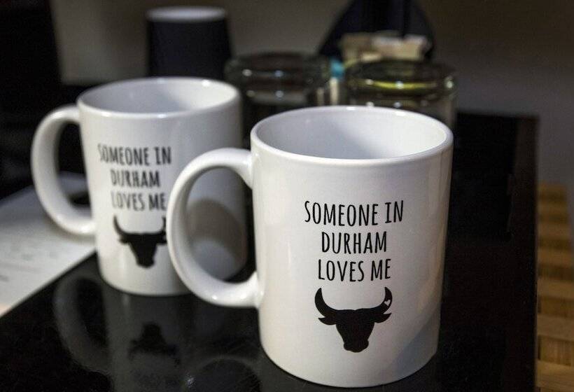 חדר דלוקס, The Durham