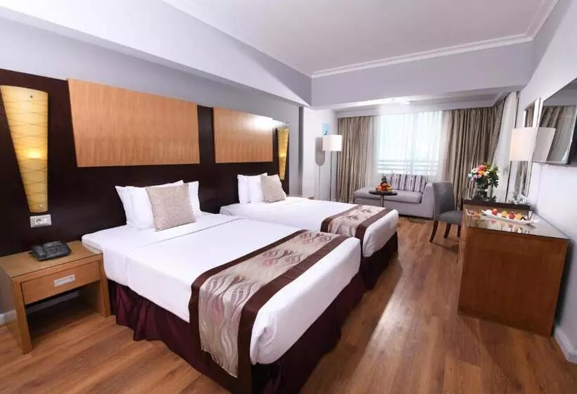 اتاق استاندارد با بالکن, Tolip El Galaa Hotel Cairo