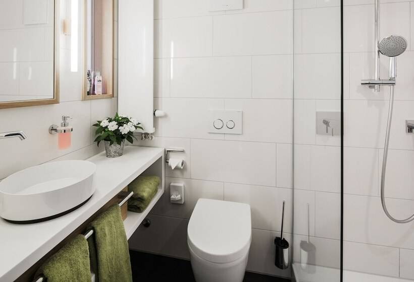 컴포트 룸, Kuroase Im Kloster