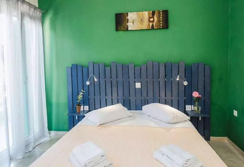 1 Bedroom Apartment Garden View