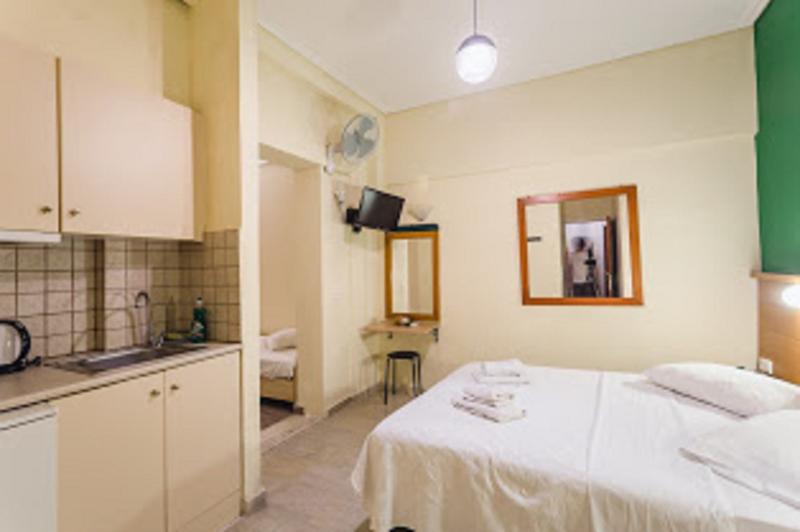 标准工作室, Ionian Paradise