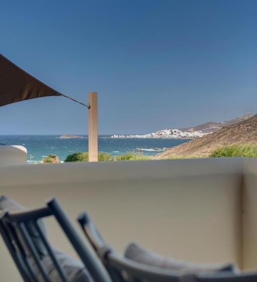 Номер Стандарт Вид на Море, Kouros Art