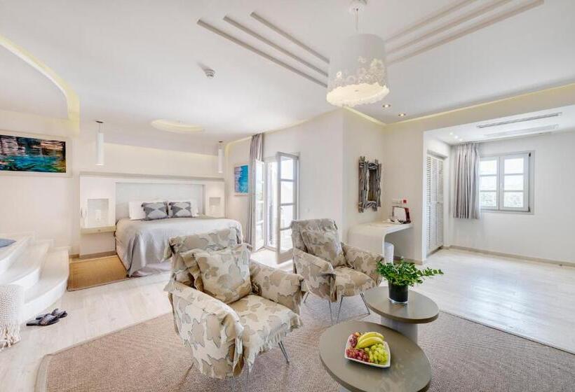 Люкс Вид на Море, Kouros Art