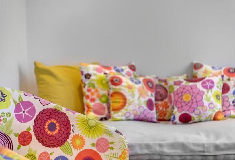 Люкс 2 Спальни, Kouros Art