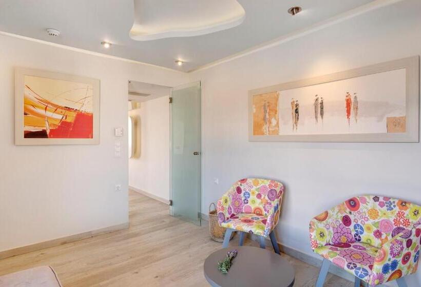 Люкс 2 Спальни, Kouros Art