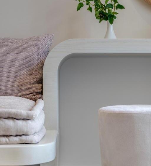 Люкс 2 Спальни, Kouros Art