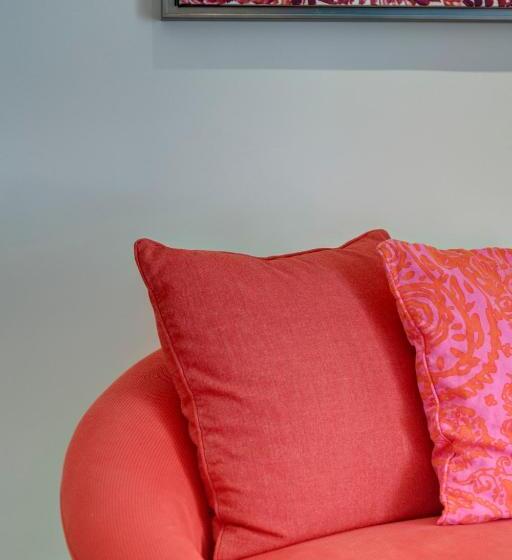 Люкс 2 Спальни, Kouros Art