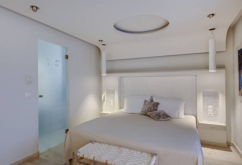 Номер Стандарт Вид на Море, Kouros Art