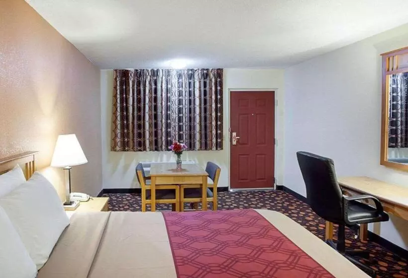 キングサイズベッドのスタンダードルーム, Econolodge Phillipsburg