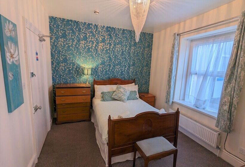 غرفة ديلوكس, The Senarth