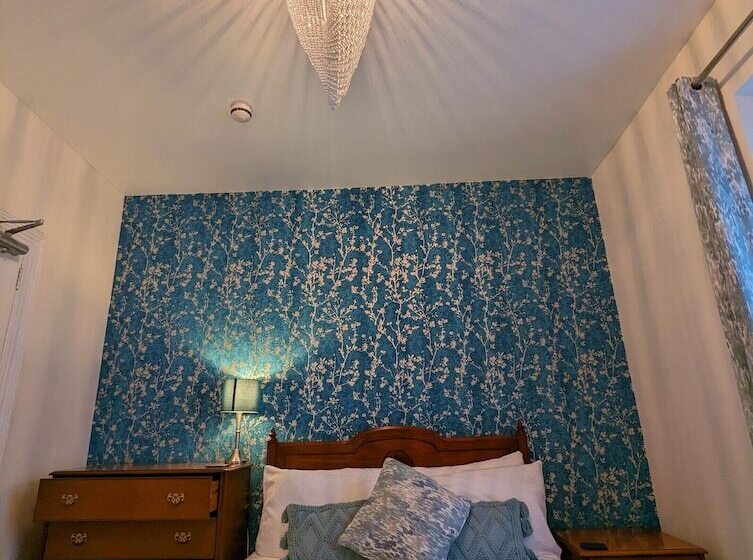 غرفة ديلوكس, The Senarth