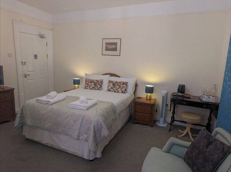 غرفة سوبيريور, The Senarth