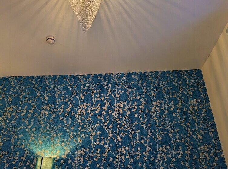 غرفة ديلوكس, The Senarth