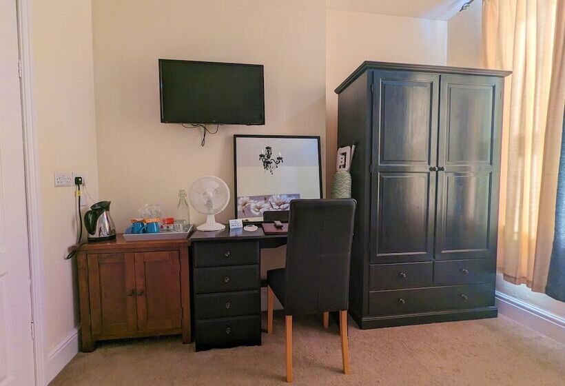 غرفة ديلوكس, The Senarth