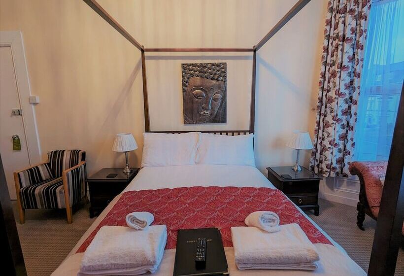 غرفة ديلوكس, The Senarth