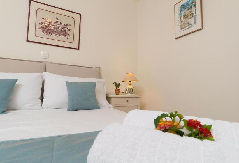 标准间, Perigiali