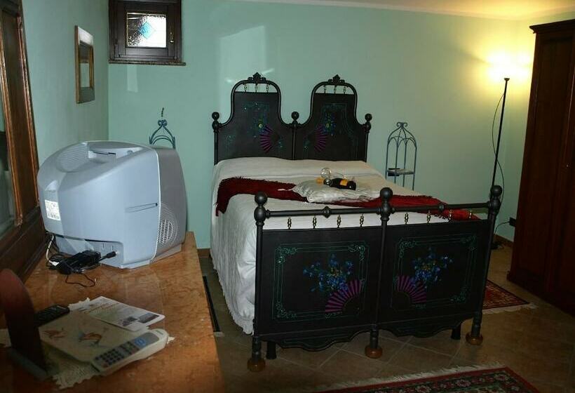 اتاق استاندارد چهار تخته, B&b Al Mobile Antico