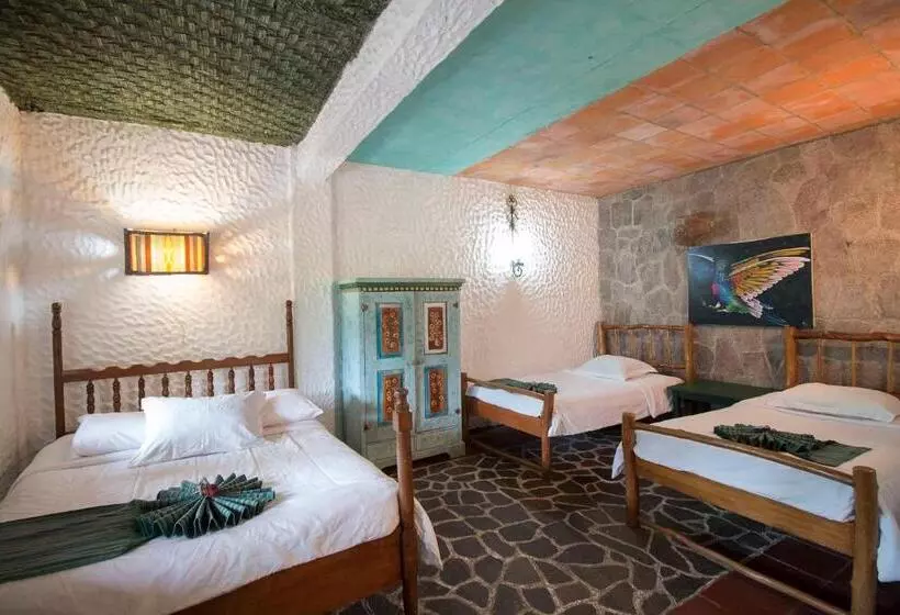 Standard Triple Room, Eco Hotel Uxlabil Atitlan