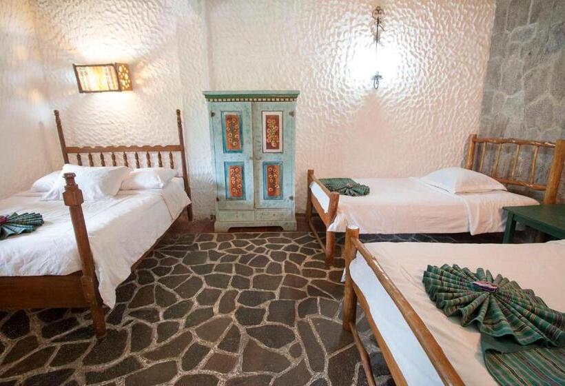 اتاق استاندارد سه نفره, Eco Hotel Uxlabil Atitlan