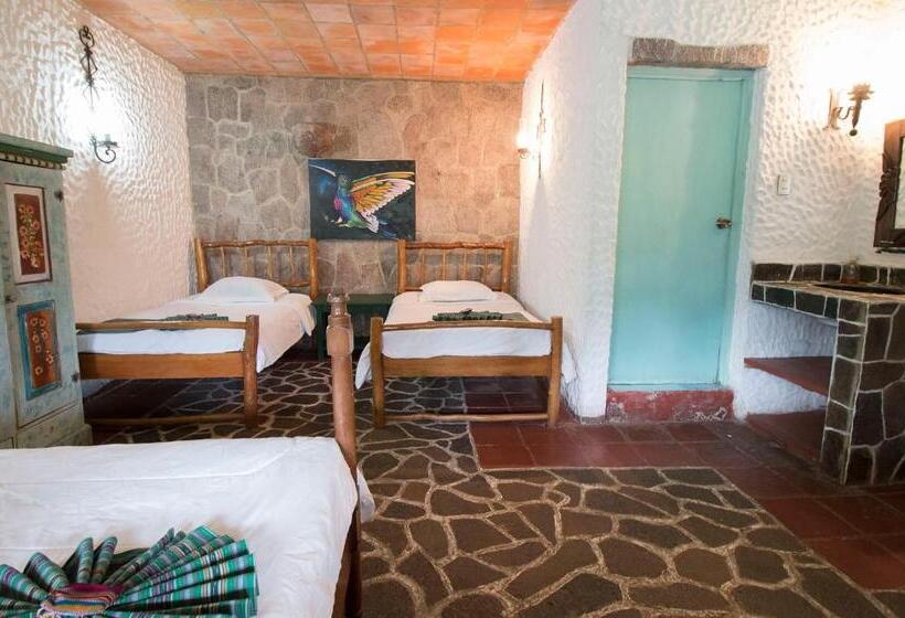 اتاق استاندارد سه نفره, Eco Hotel Uxlabil Atitlan