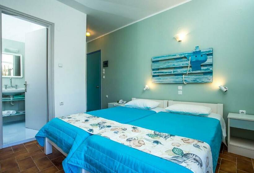 اتاق استاندارد با چشمانداز کوهستان, Alea Mare