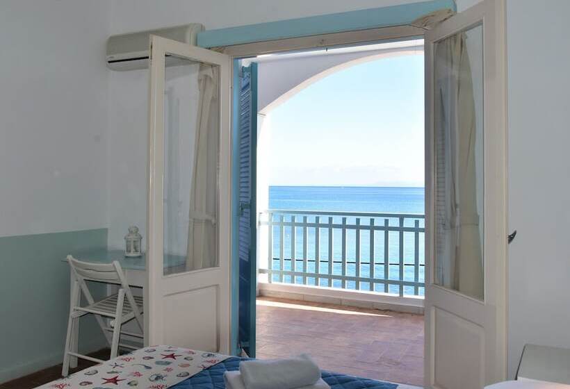 اتاق استاندارد با چشمانداز دریا, Alea Mare