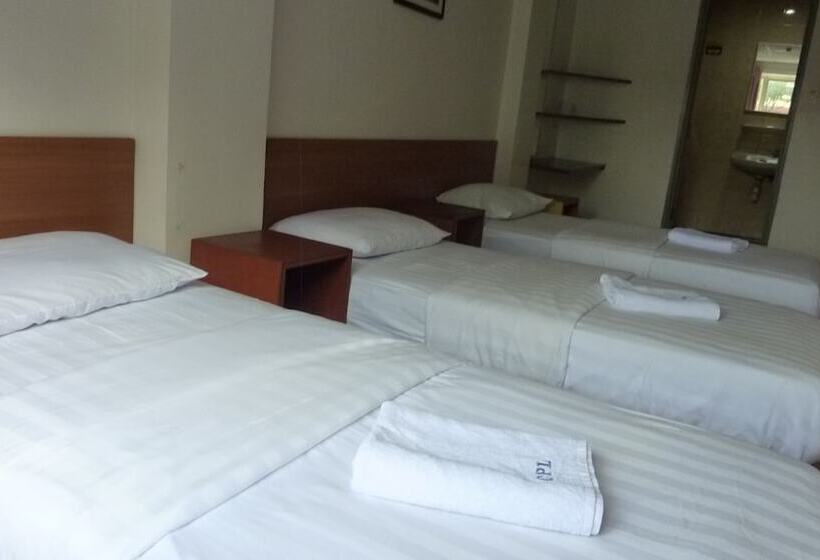 חדר דלוקס לשלושה, City Park Lodge