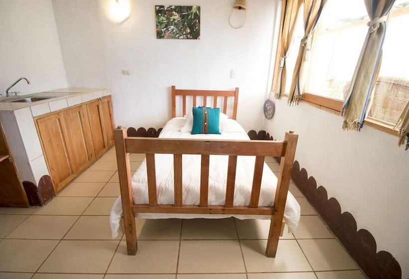 اتاق استاندارد, Eco Hotel Uxlabil Atitlan