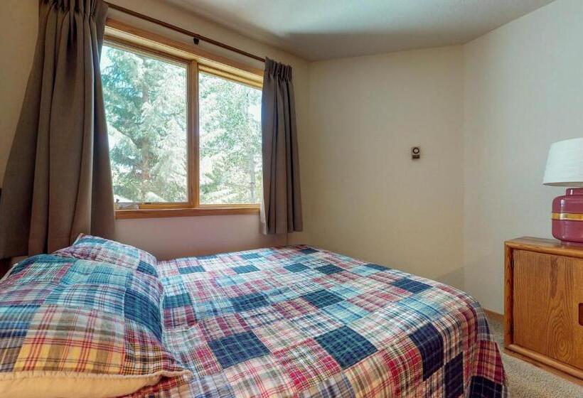 דירת שני חדרים, Frostfire Condominiums B19