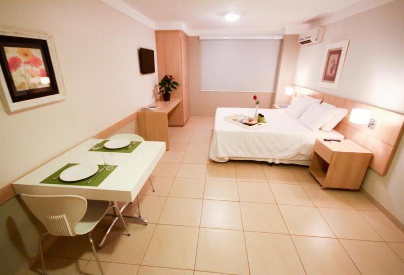 豪华房间, Gales Park