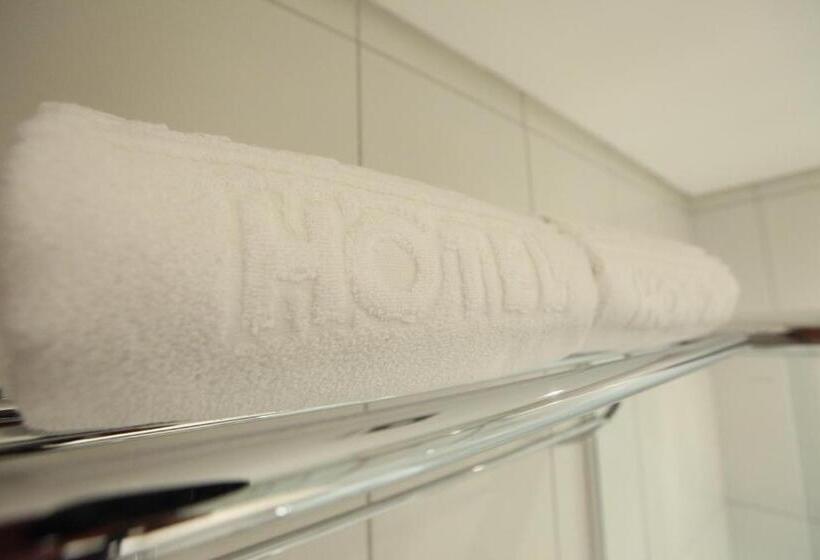 豪华房间, Gales Park