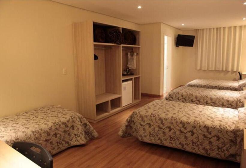 Четырехместный Номер Deluxe, Golden Hotel O Mais Central Pet Friendly