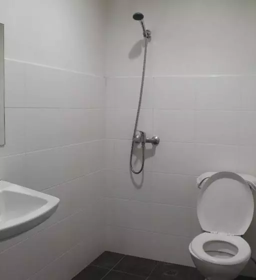 スタンダード4人部屋, Grand Inn